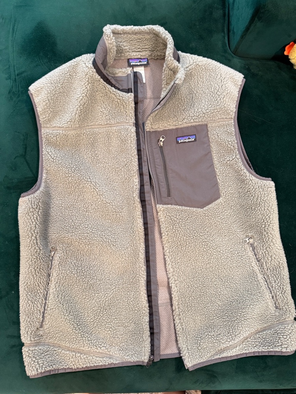 Patagonia Sherpa Fleece Vest in Light Gray with Dark Gray Trim